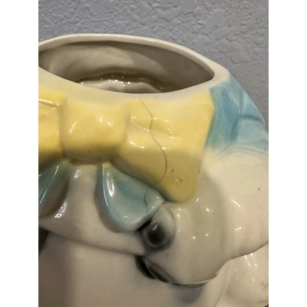 VTG Baby Elephant Holding Ice Cream Come Cookie Jar McCoy Rare